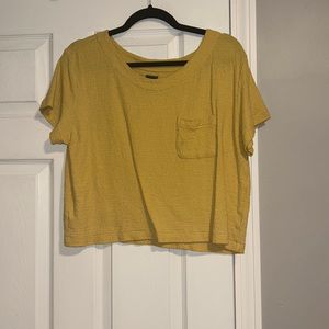 GAP mustard yellow textured T